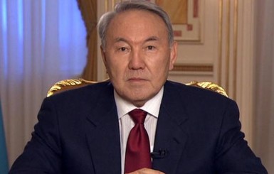 Назарбаев написал песню о красоте Казахстана и лично снялся в клипе