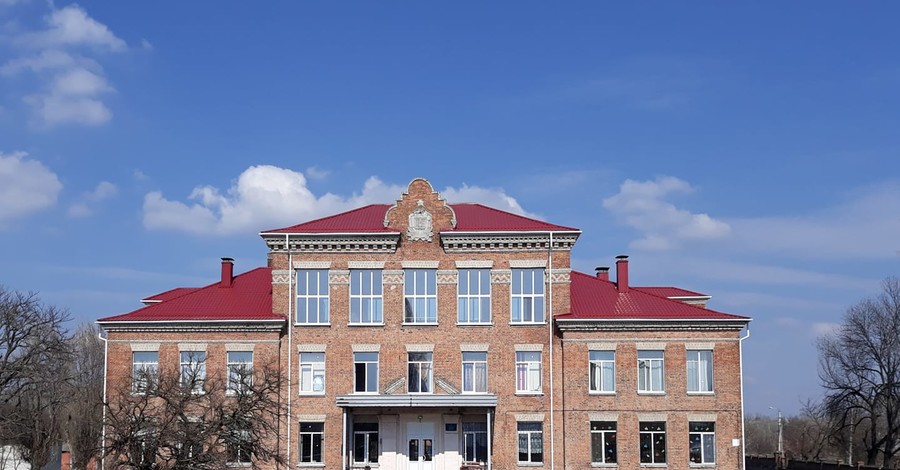 В одной из школ Кременчуга отменят звонки и введут должность диджея