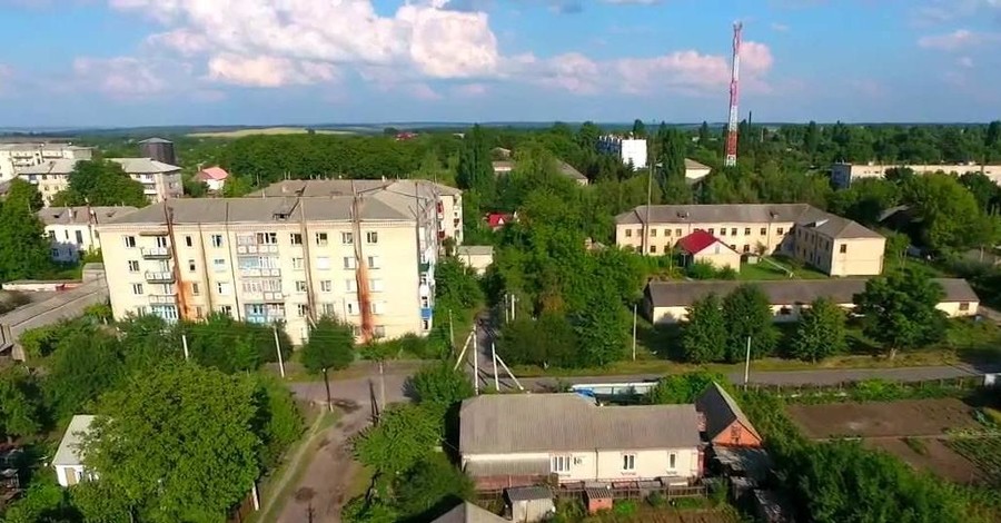 В Одесской области в целом городе отключили воду за долги