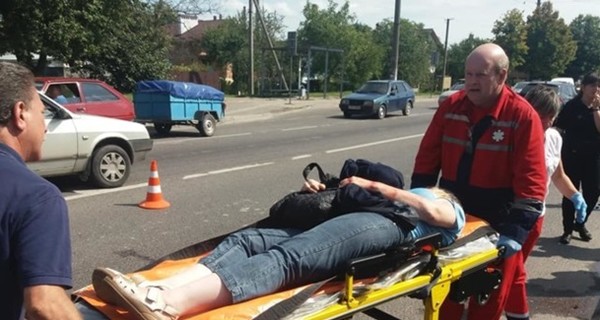 Во Львове полицейские сбили двух женщин на пешеходном переходе