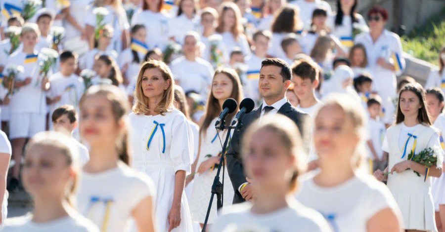 Наряд Елены Зеленской на День Независимости обошёлся в 5 тысяч гривен