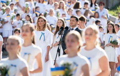 Наряд Елены Зеленской на День Независимости обошёлся в 5 тысяч гривен