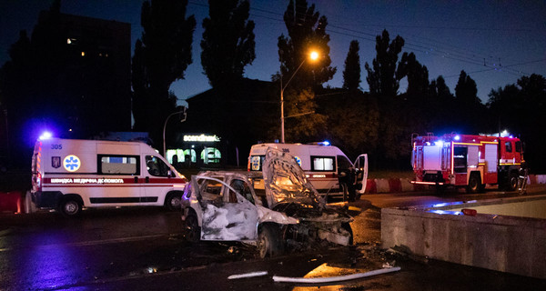 В Киеве на проспекте Победы произошло жуткое ДТП