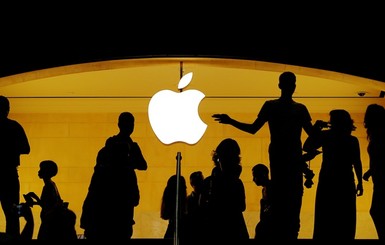 Apple уволила сотрудников, которые прослушивали пользователей