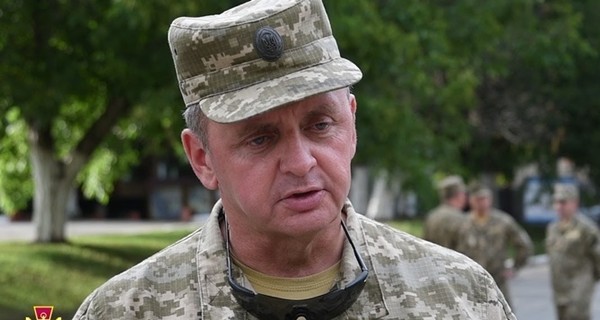 Зеленский уволил Виктора Муженко с военной службы