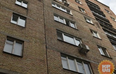 В Чернигове годовалый ребенок выпал из девятого этажа