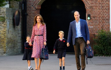 Кейт Миддлтон и принц Уильям отвели принцессу Шарлотту в первый класс