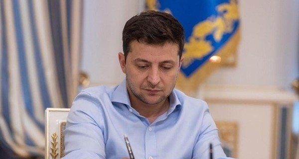 Зеленский уволил трех советников президента