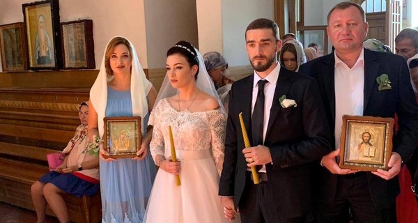 Приходько сама разработала дизайн свадебного платья