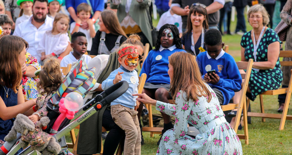 Трехлетний мальчик ответил хамством на шутку Кейт Миддлтон