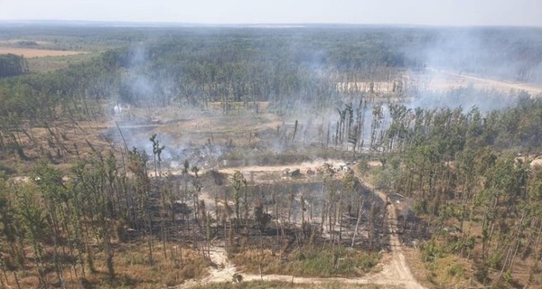 Украина в огне: пылали военные склады, а сейчас Чернобыль