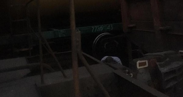 В Одессе подростка убило током на железной дороге