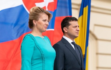 Президент Словакии пообещала Зеленскому поддержку и позвала его в гости