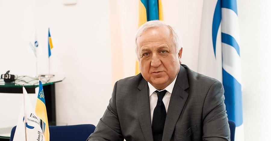 Бывший глава представительства ЕБРР подал в суд на украинский Нацбанк