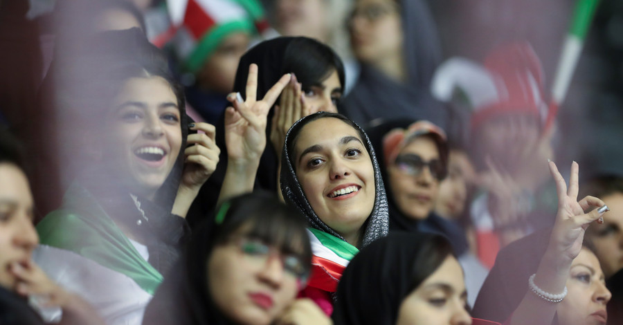 В Иране спустя 40 лет женщинам снова разрешили ходить на футбол
