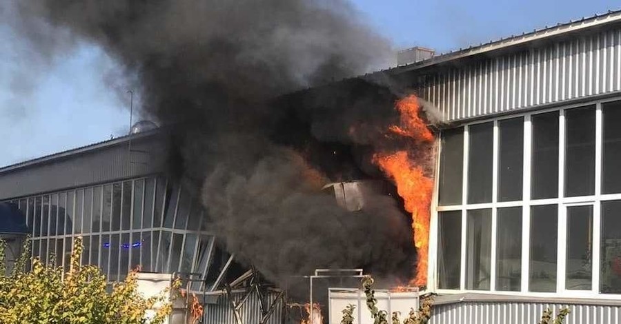 Взрыв на заводе в Сумах: пострадали 10 человек