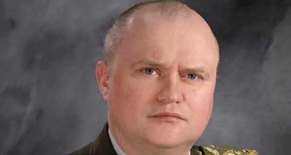 Зеленский уволил Демчину, но разрешил носить военную форму