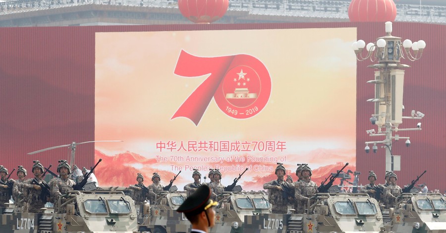 70-летие Китая: страна ушла в отпуск на неделю