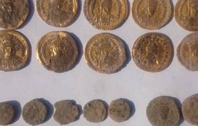 На берегу Черного моря нашли старинный клад с золотыми монетами