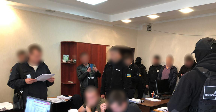Одесские полицейские пытали задержанных, выбивая показания