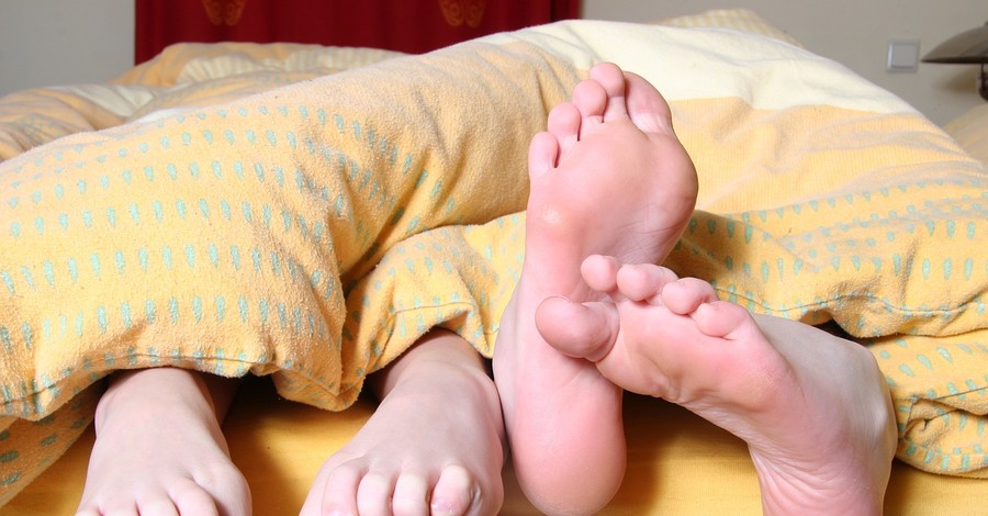 Грибок на ноге: причины, стадии, лечение и народные средства