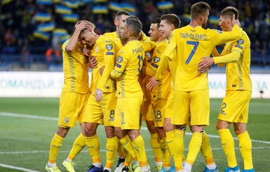 Дубль Малиновского приносит Украине победу над Литвой