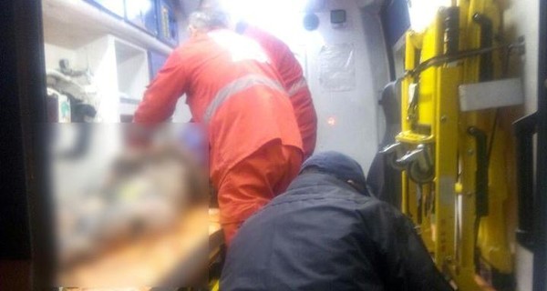 Полтавским полицейским пришлось спасать женщину, на которую набросились собаки