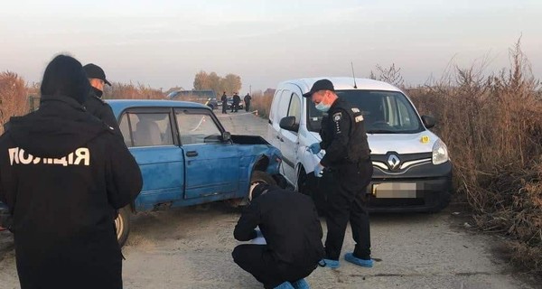 На Киевщине неизвестные устроили ДТП и обстреляли водителя
