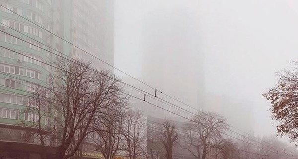 Украина тонет в едком тумане, но сильного загрязнения воздуха нет