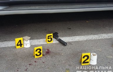 У подорвавшего себя стрелка из Харькова нашли много оружия