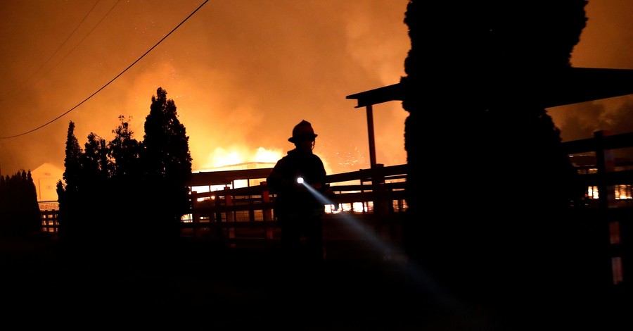  Из-за пожаров в Калифорнии 180 тысяч человек остались без домов