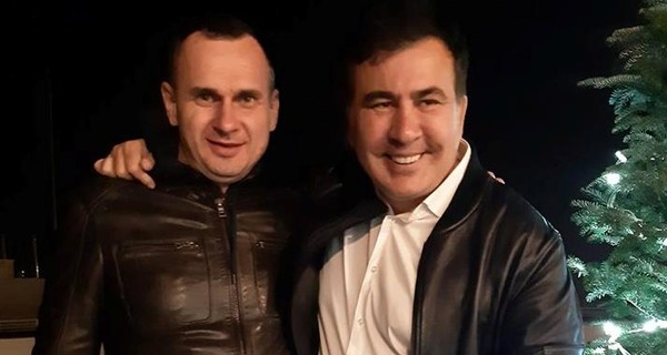 Саакашвили отметил новоселье в Одессе с Сенцовым и Хаитом