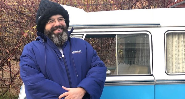 Фадеев расторг контракты со всеми артистами