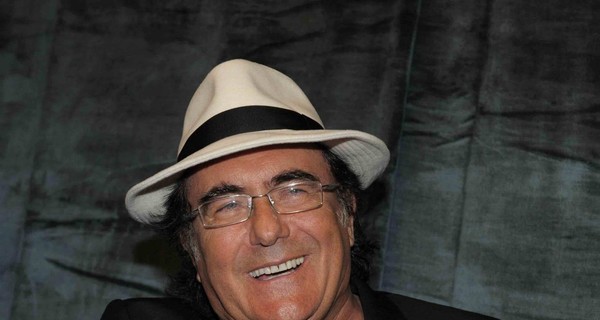 Исполнитель хита 