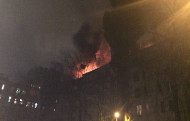 В Киеве горит многоэтажный дом: эвакуировано 40 человек