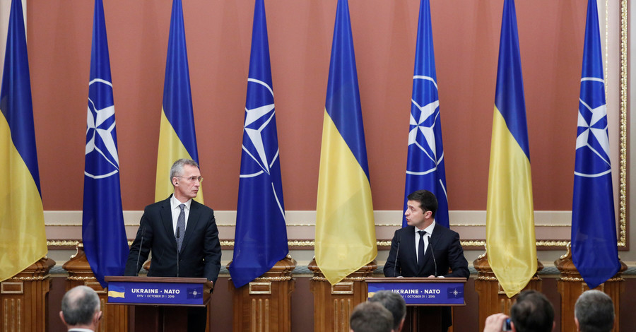 Вступление Украины в НАТО: отказ Альянса или нежелание Киева?