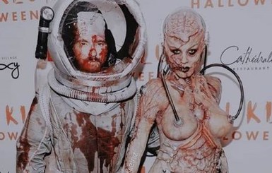 Хайди Клум с мужем на Хэллоуин превратились в ужасающих зомби