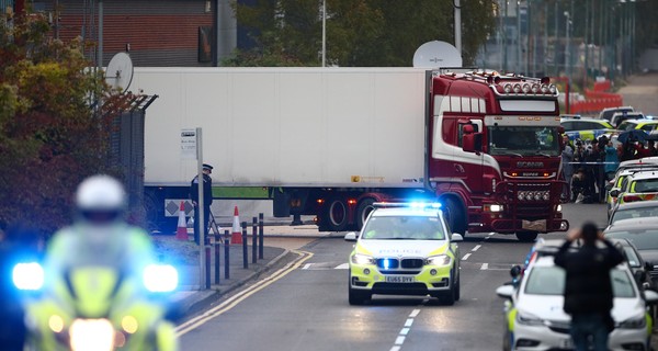 В Ирландии судят второго водителя грузовика по делу с 39 погибшими мигрантами