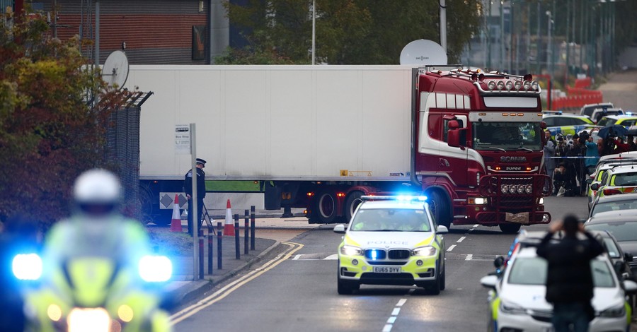 В Ирландии судят второго водителя грузовика по делу с 39 погибшими мигрантами