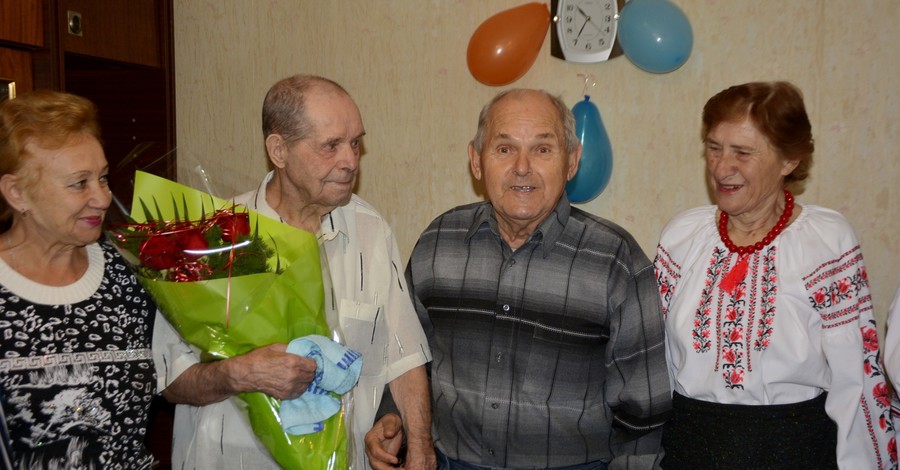 В Луцке и в Запорожской области поздравили юбиляров со 100-летием