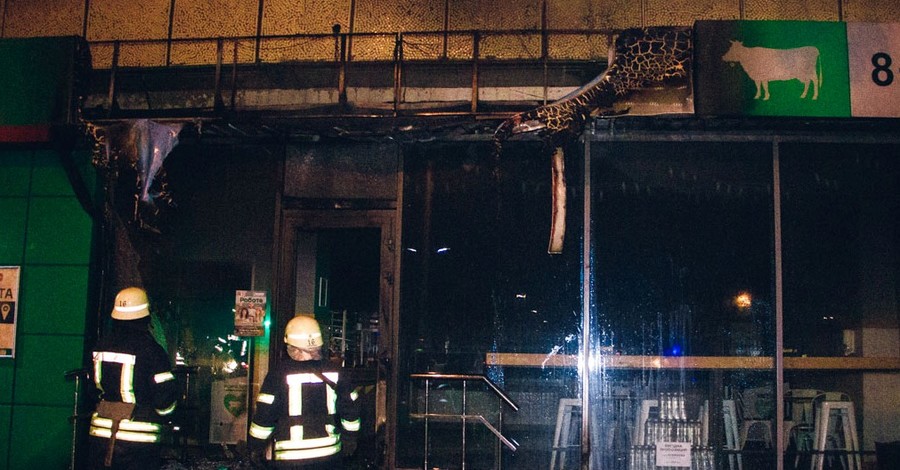 Ночью в Киеве неизвестные устроили массовые поджоги магазинов