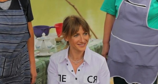 Леся Никитюк в украинской Венеции ела жаб и пила воду из реки