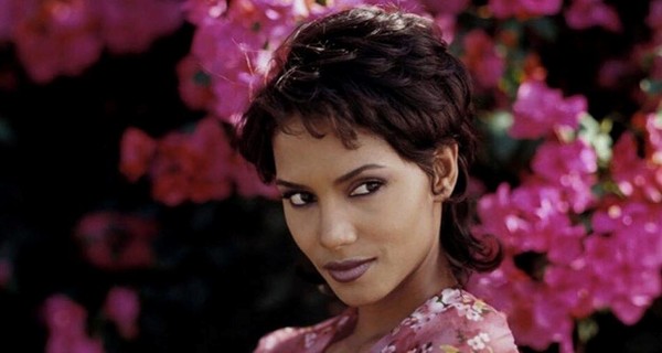 Холли Берри травмировалась на съемках фильма о боевых искусствах