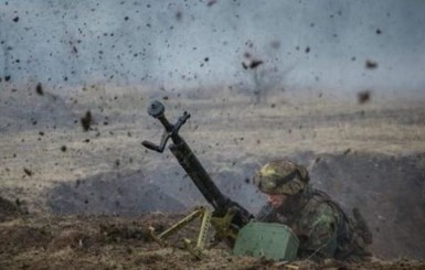 На Донбассе за сутки ранили шестерых украинских военных