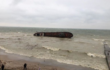 Загрязнение нефтепродуктами моря близ Одессы превысило норму в 157 раз