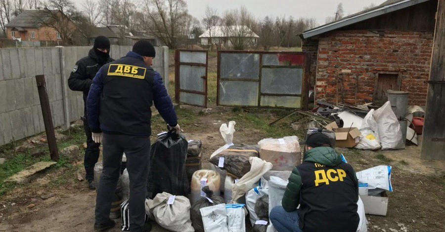 Спецоперация на Львовщине: 500 правоохранителей и наркотики на миллион долларов