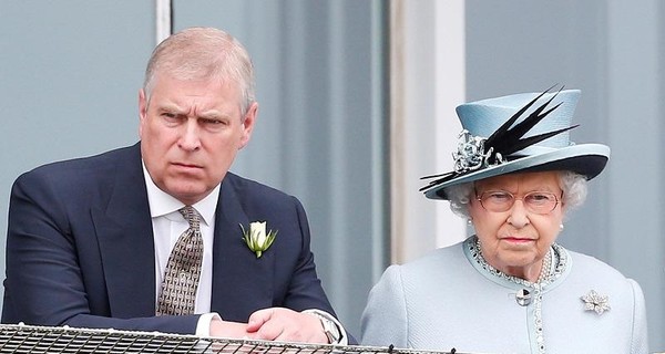 Елизавета II отменила празднование 60-летия сына из-за секс-скандала