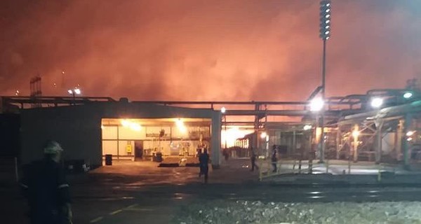 В США взорвался завод: жителей ближайшего города эвакуировали