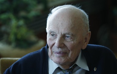 В свой 101-й день рождения Борис Патон вышел на работу