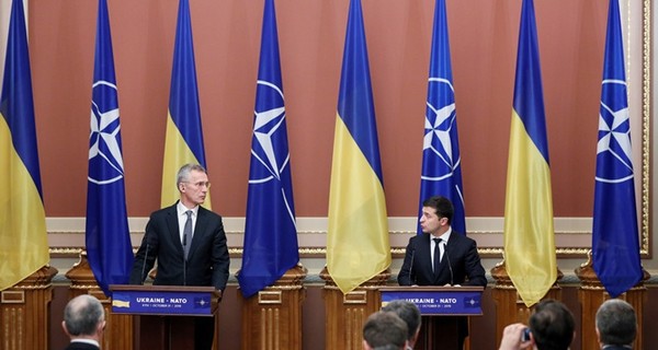 Саммит НАТО: Украину обсудят, но Зеленского не пригласили